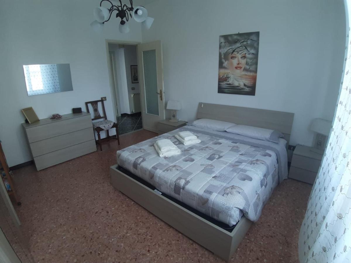 Appartamento Centrale Fino A 8 Posti Letto Pontremoli Buitenkant foto