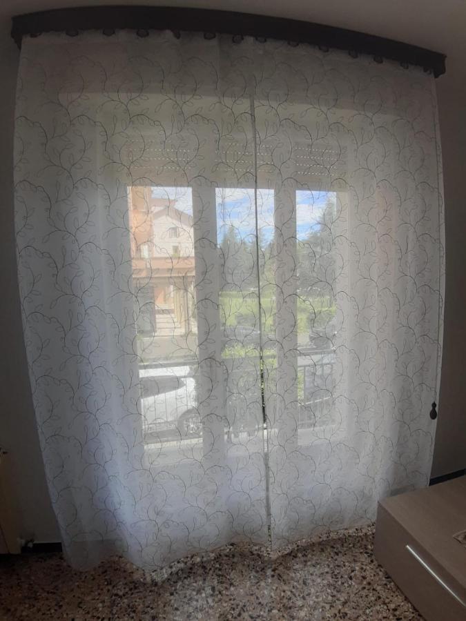 Appartamento Centrale Fino A 8 Posti Letto Pontremoli Buitenkant foto